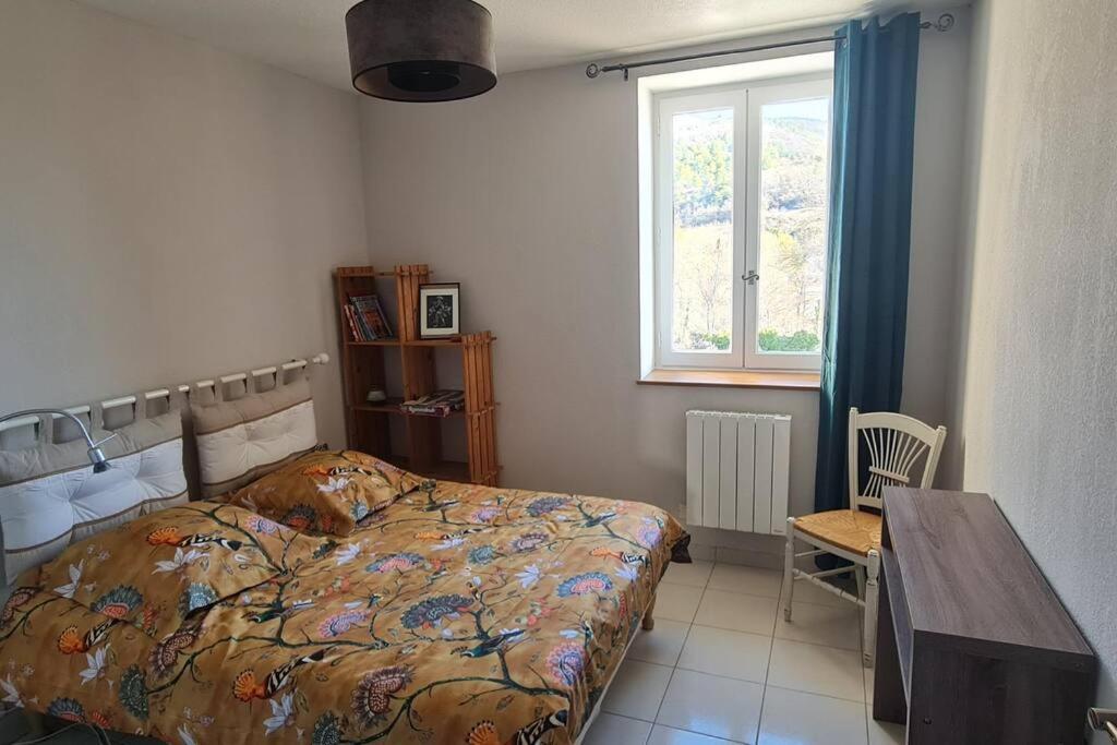 Appartement Rez-De-Jardin Jas Des Baronnies Curnier Exterior foto