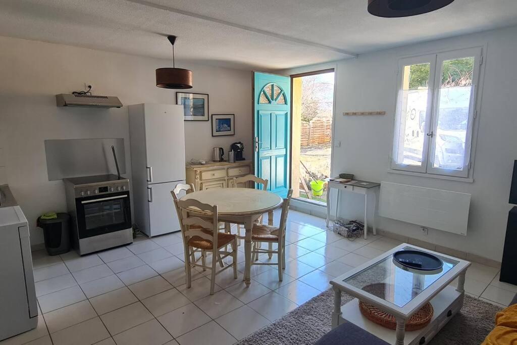 Appartement Rez-De-Jardin Jas Des Baronnies Curnier Exterior foto