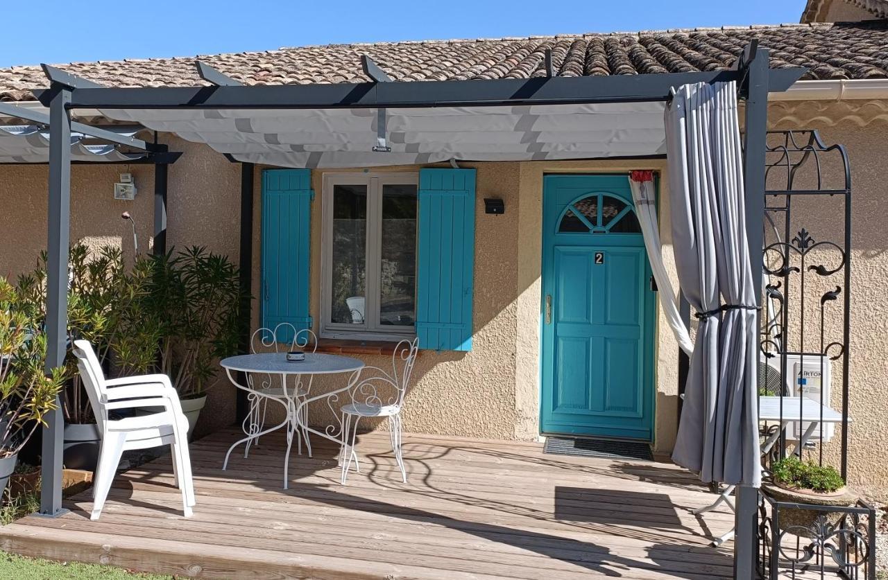 Appartement Rez-De-Jardin Jas Des Baronnies Curnier Exterior foto
